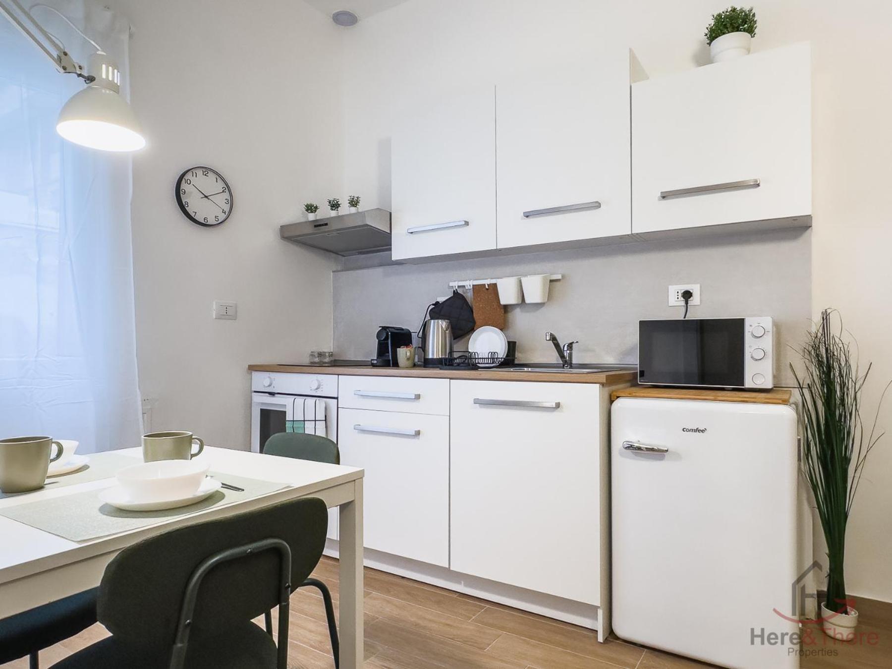 New Modern - Treni 10min - Hiper Wifi - Ac Apartment *